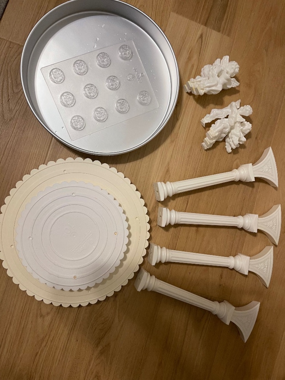 Cake Decorating Supplies/ Mint tray 25
